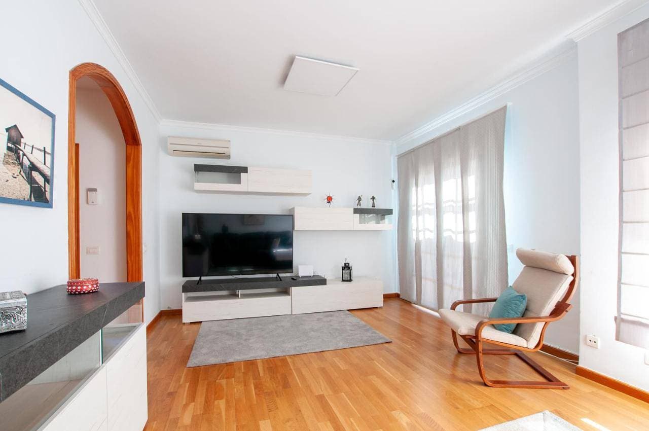 Foto 5 von 39: Three-Bedroom House