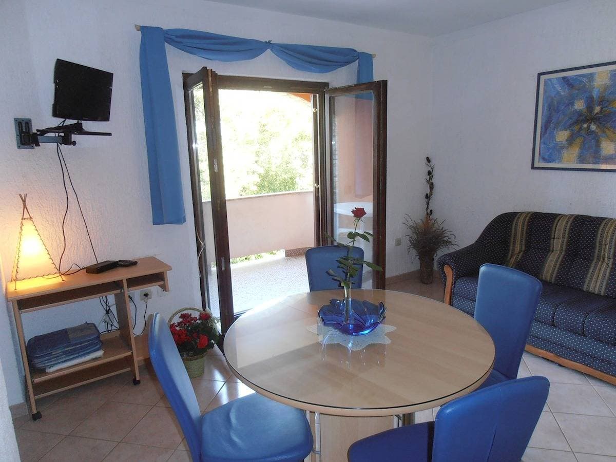 Foto 4 von 24: Comfortable Apartment with 2 bedrooms (2 adults + child)