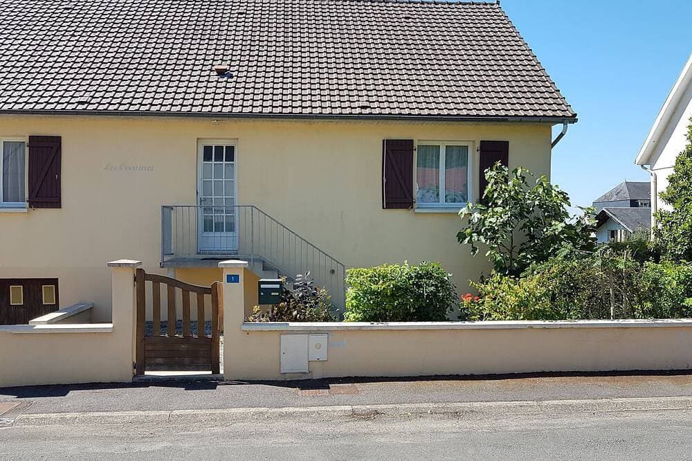 Foto 10 von 15: Möblierte Wohnung in komfortablem Einfamilienhaus mit gepflegtem Garten