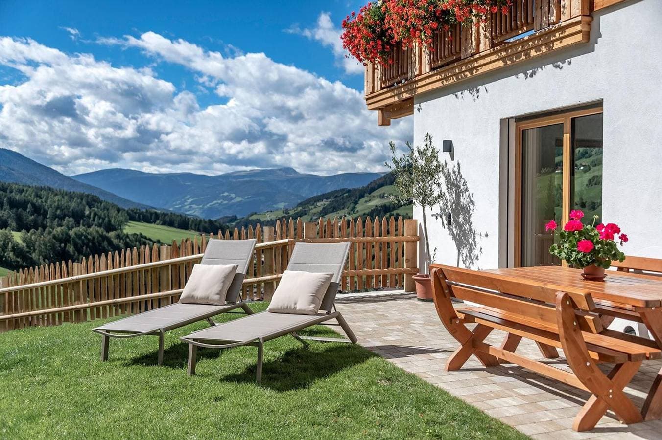 Foto 6 von 42: Apartment 'Mittermanting' mit Bergblick, privater Terrasse und WLAN