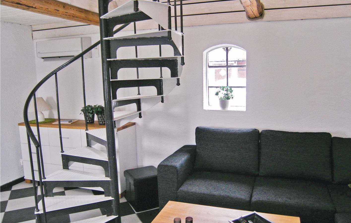Foto 5 von 9: Ferienwohnung für 4 Personen mit Terrasse