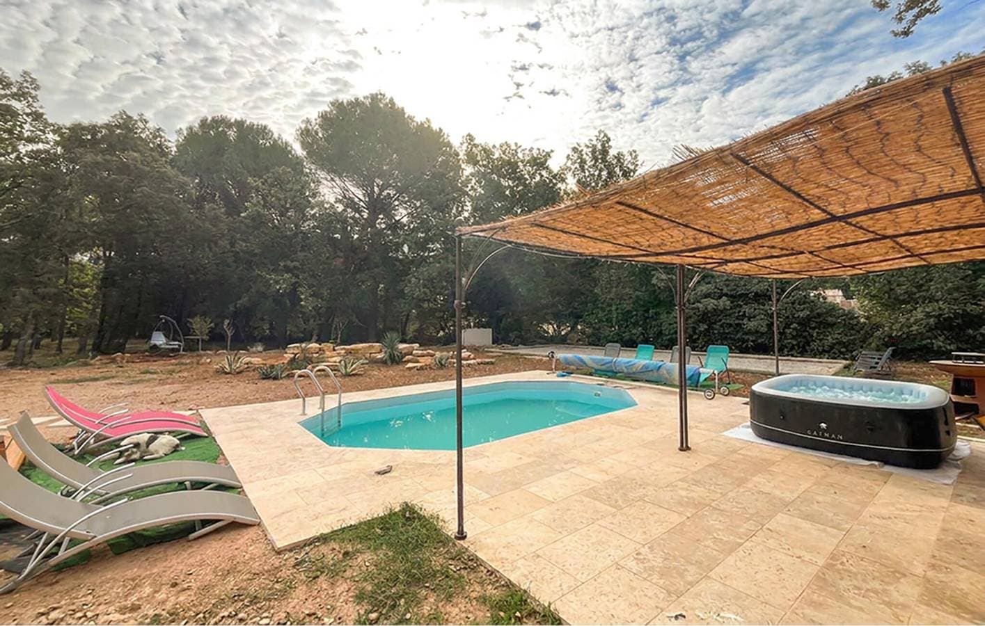 Foto 4 von 22: Gemütliche 1-Zimmer-Wohnung mit Pool und Terrasse in der Nähe des Stadtzentrums von Le Val