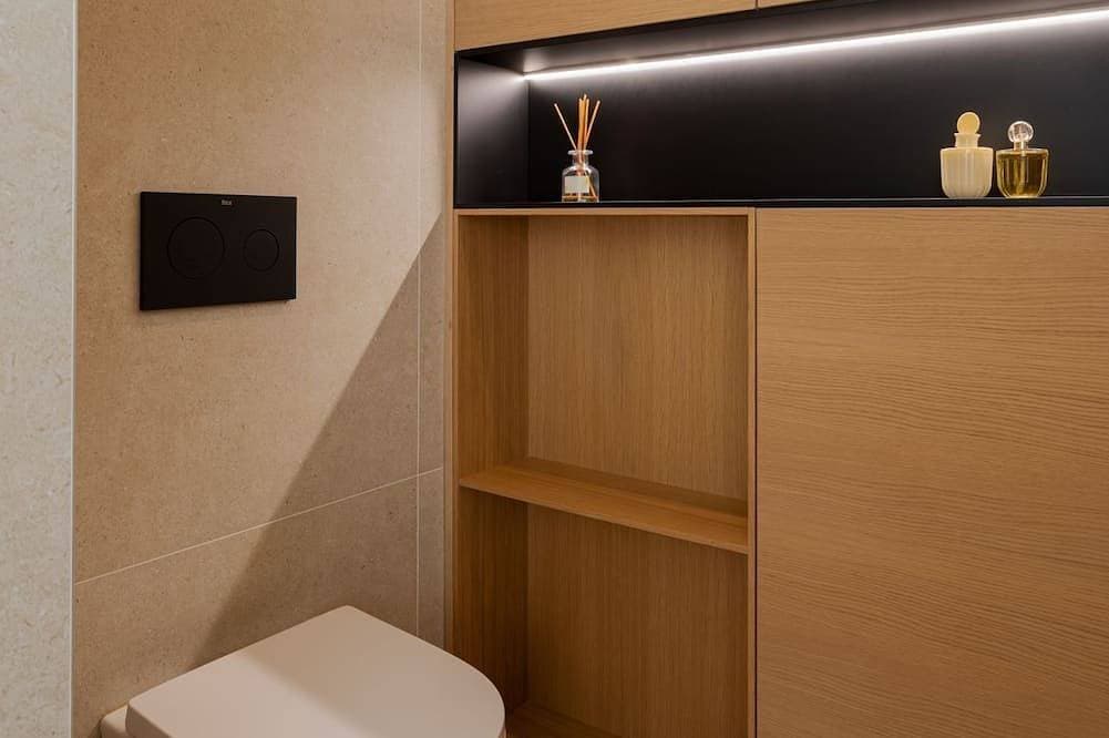 Foto 12 von 30: Ultra-Modern 5-Bed Luxury Chalet with Private Pool & Home Cinema 13 Min To Beach