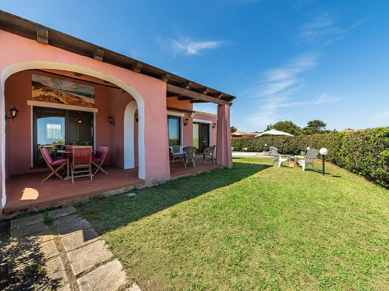 Foto 4 von 41: Villa mit privatem Pool und Meerblick
