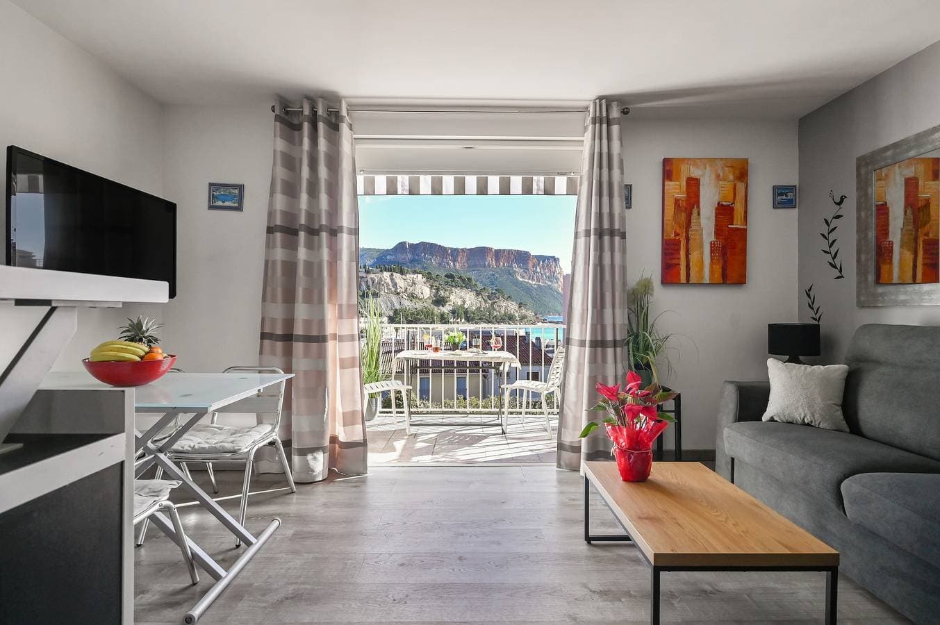 Foto 2 von 22: Appartement „Le Panorama“ mit Meerblick, Balkon, WLAN und Parkplatz