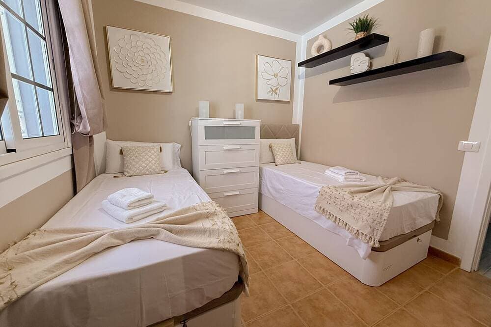 Foto 7 von 30: Pambnb – Bright Family Flat with Pools & Large Outdoor Space