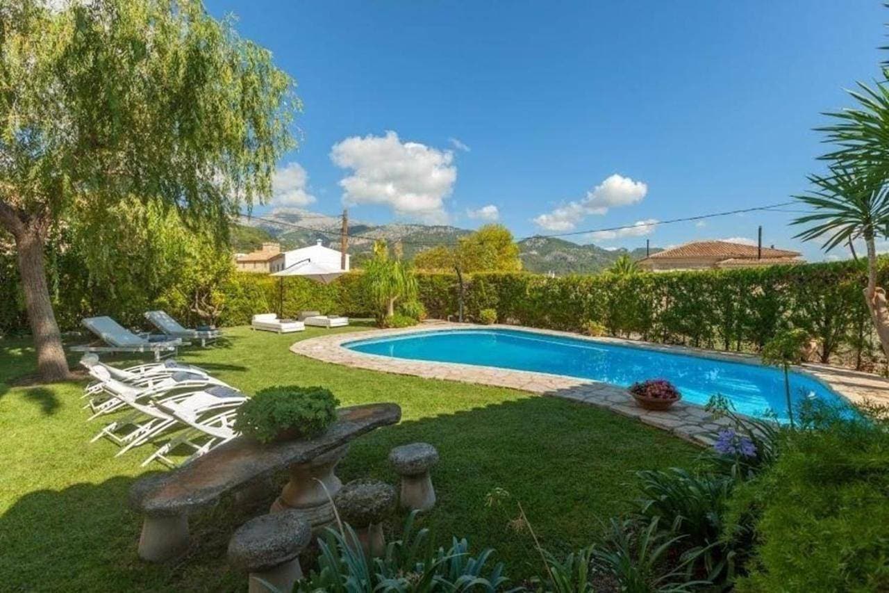 Foto 4 von 23: Ferienhaus in Mancor De La Vall mit Terrasse und Garten und Bergblick