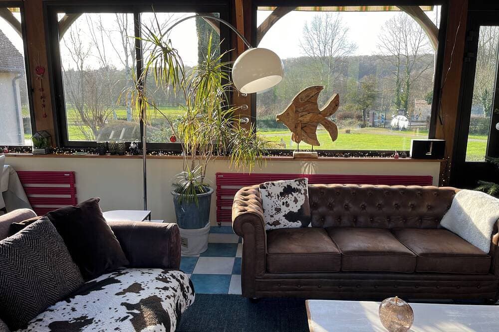 In the heart of the Auge valley, 2 minutes from Deauville, ideal for group stays 1