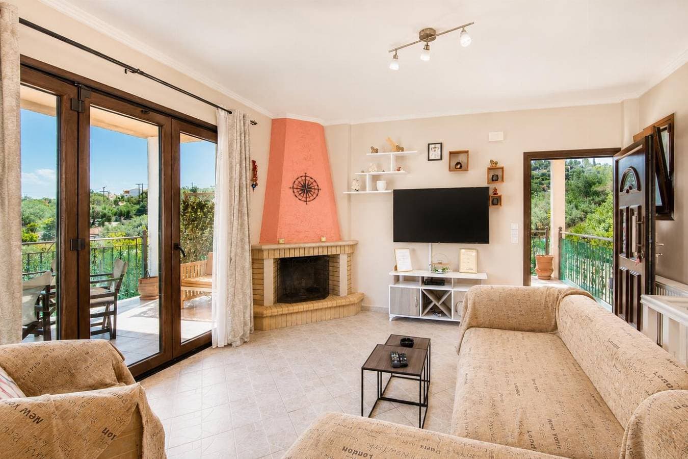 Foto 5 von 19: Villa für 6 Personen mit Garten