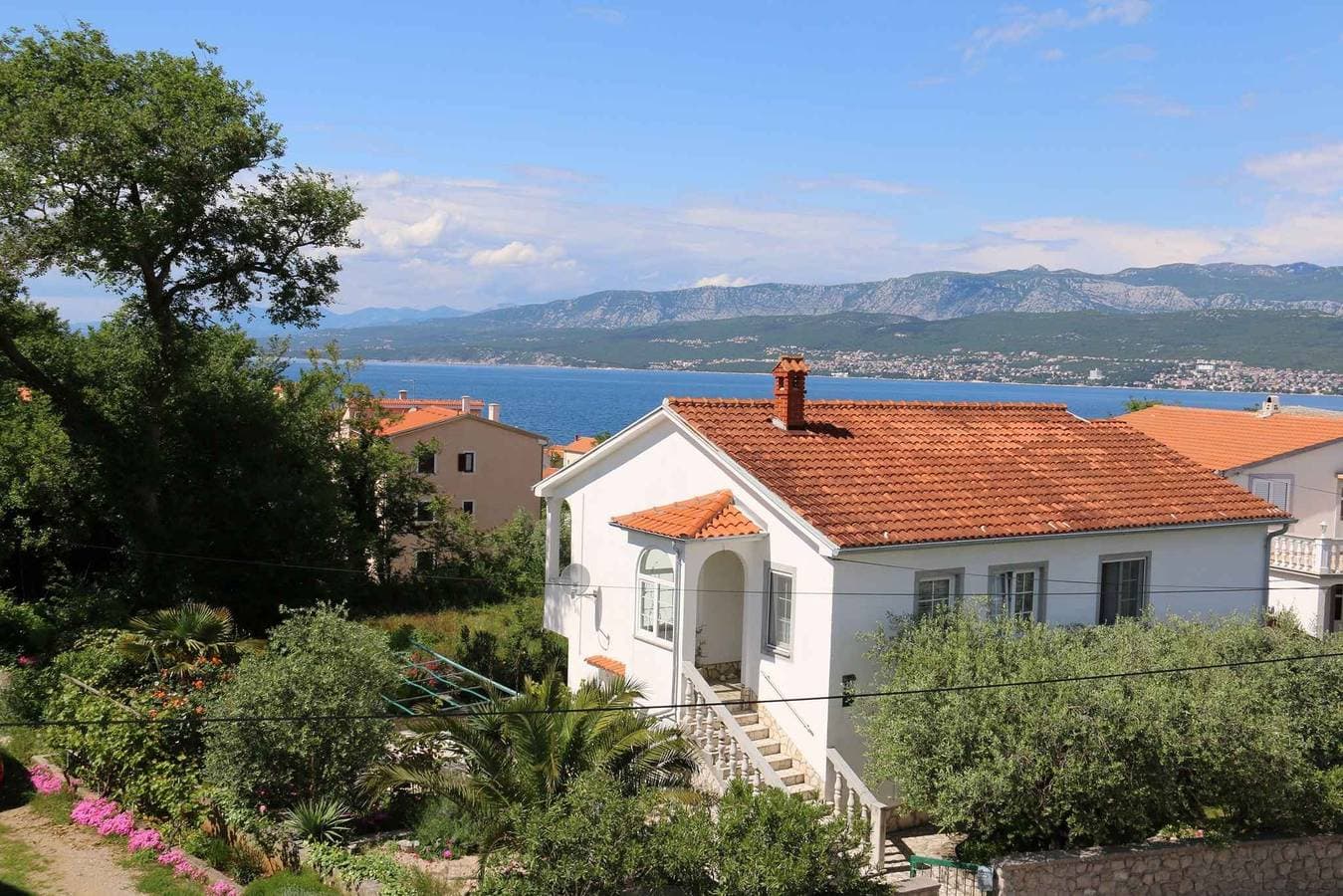 Ferienwohnung mit Terrasse und Klimaanlage 1