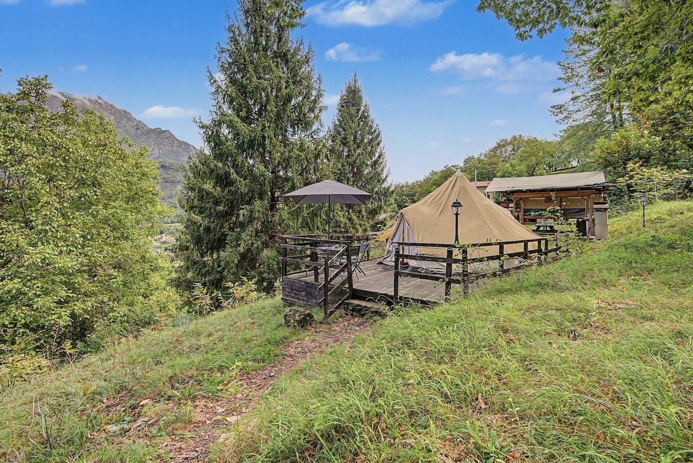 Foto 13 von 21: Glamping C Selva Tenda Quercia mit BBQ, Gemeinschaftspool und WLAN