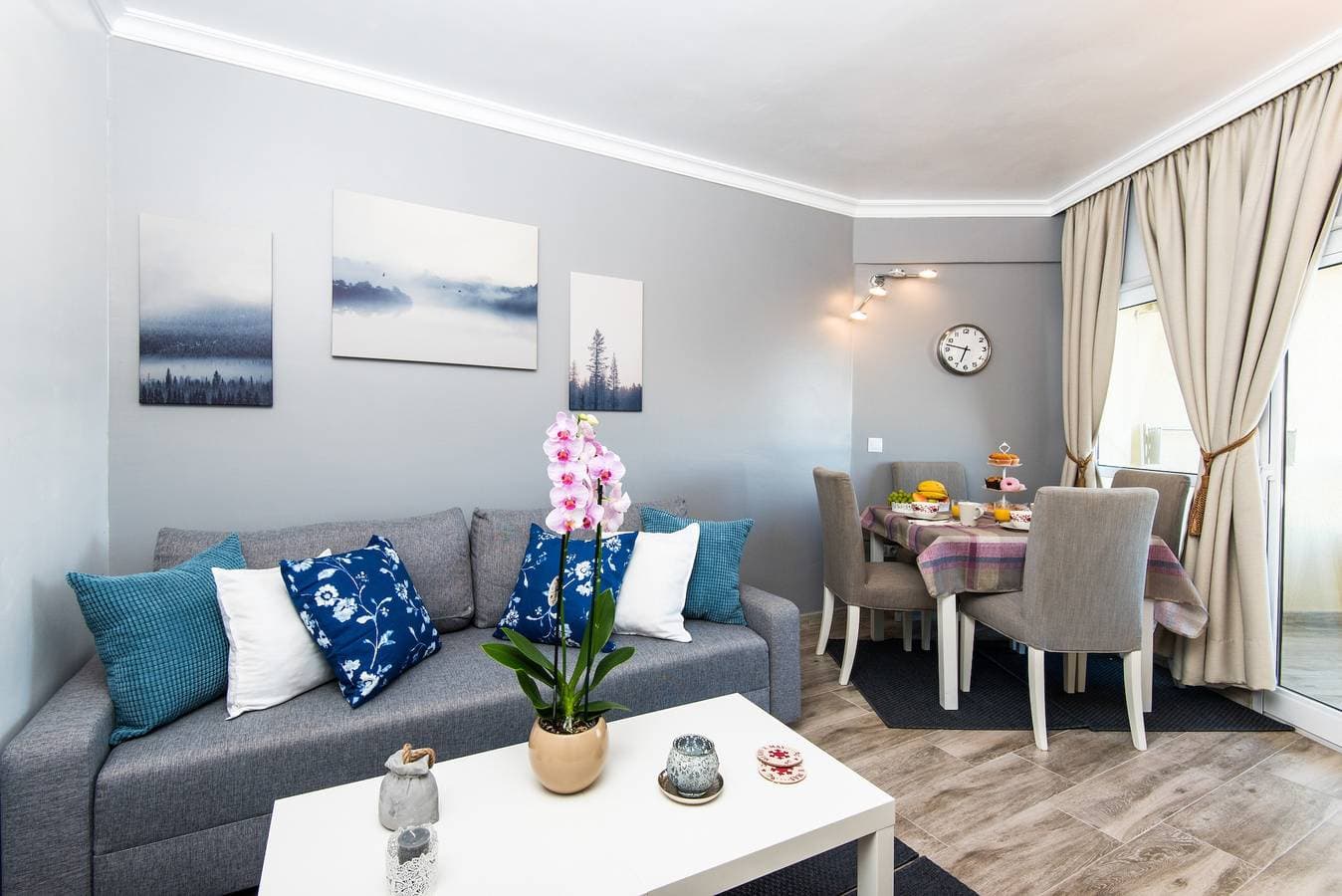 Foto 4 von 44: Klimatisierte Ferienwohnung am Strand mit Balkon, WLAN & herrlichem Ausblick