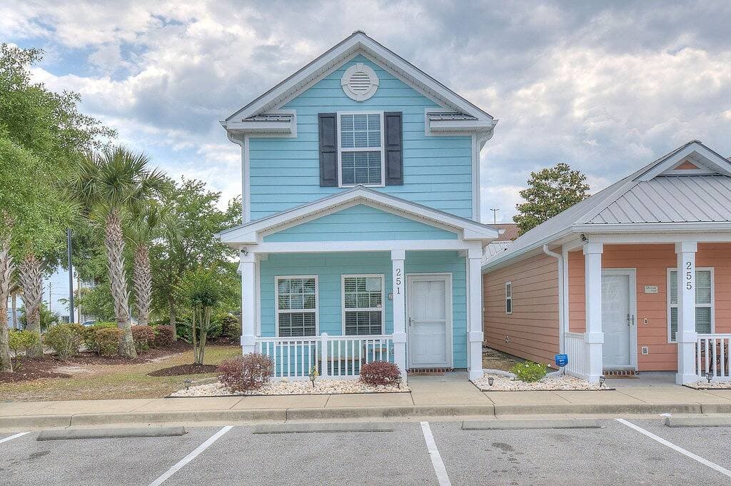 Foto 3 von 15: Gulf Stream Cottage 251 - Walk to Beach - Community Pool - 2 Bed/2 Bath