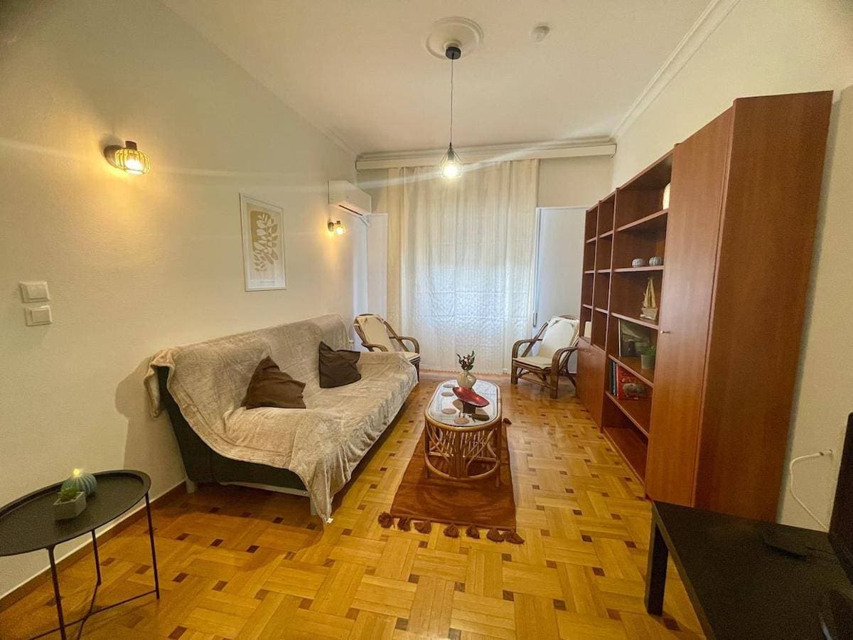 Tranquil Athenian Home - City Center 1