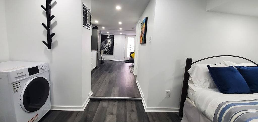 Foto 4 von 19: One bedroom apartment in Toronto's Hip Hotspot