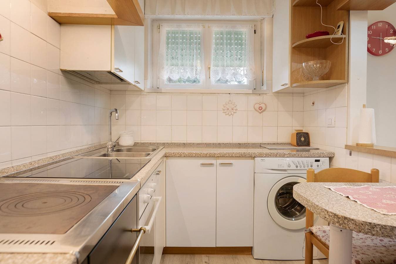 Foto 11 von 32: Ferienwohnung 'Marconi 35 Pergine' mit Bergblick, Gemeinschaftsgarten und Wi-Fi