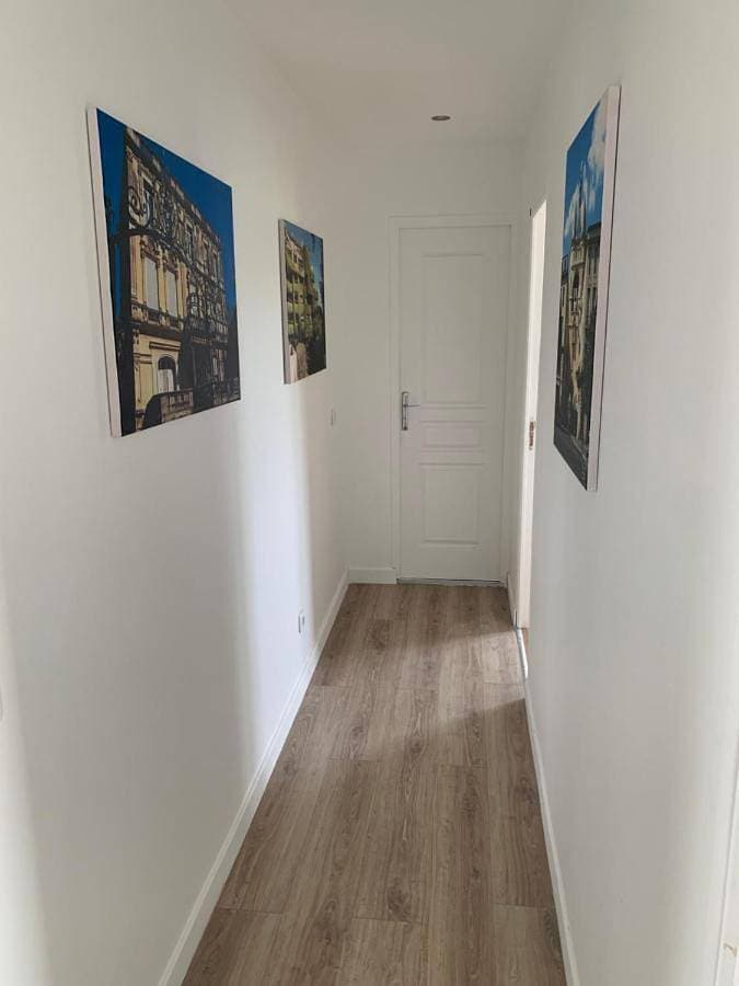Foto 5 von 8: Double Room with Shared Bathroom
