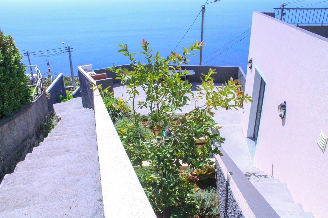 Foto 2 von 5: Studio Apartment with Sea View