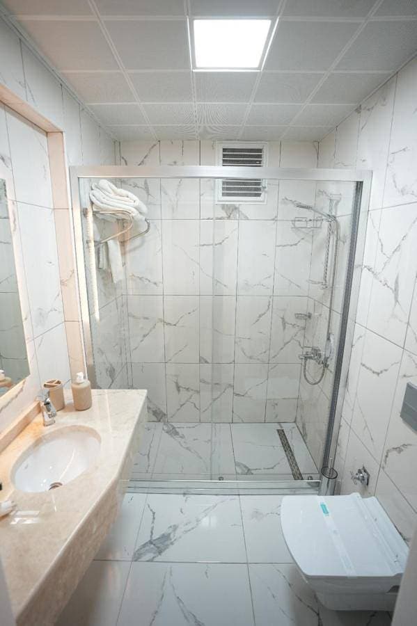 Foto 5 von 8: Double Room with Balcony