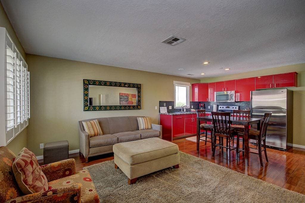 Las Palmas Resort Luxury Aktualisiert Condo | Great View | Schnell Wifi 1