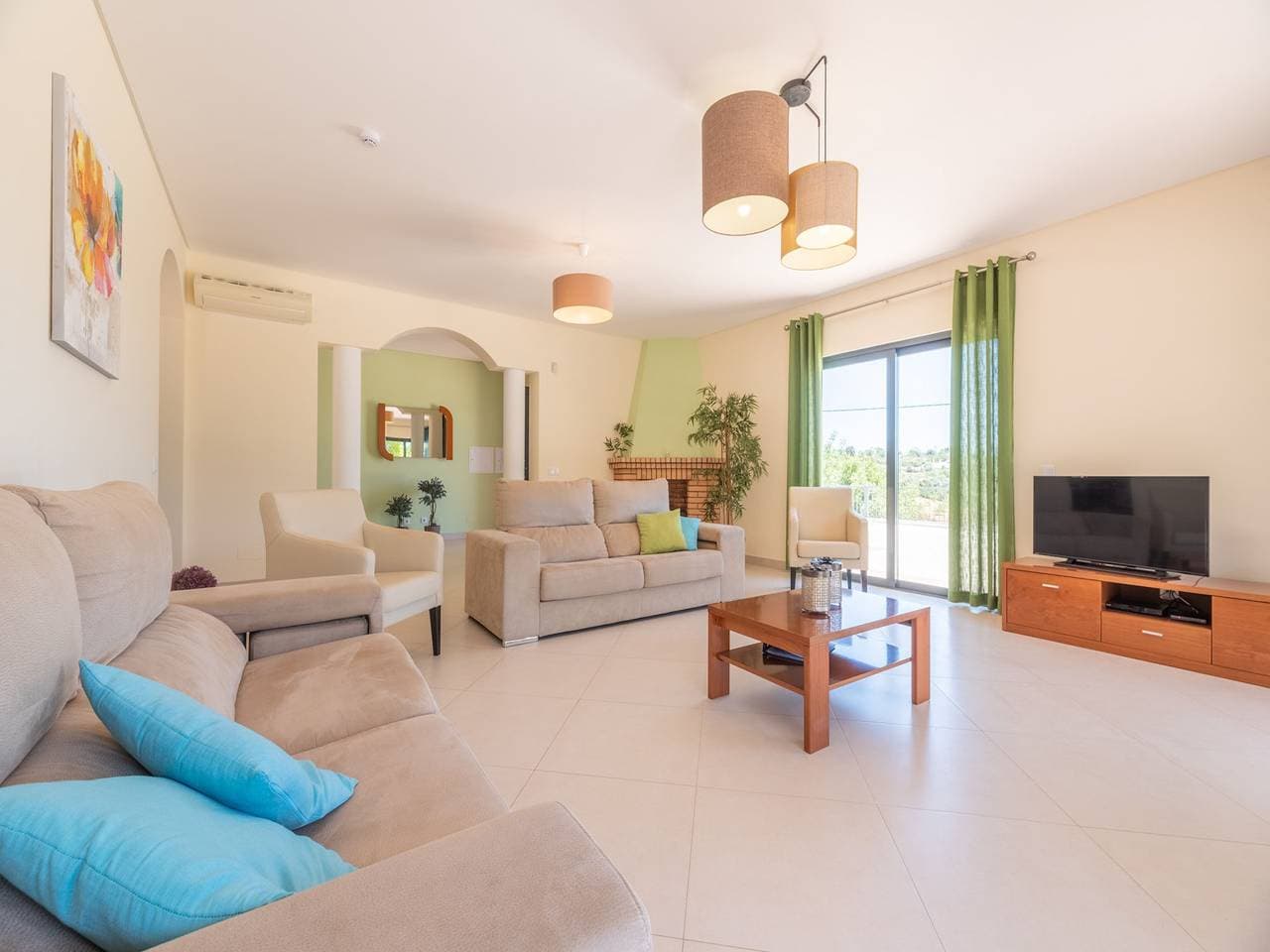 Spacious Albufeira  Villa | 4 Bedrooms | Villa Avos De Parra | Air Conditioned Bedrooms | Private Se... 1