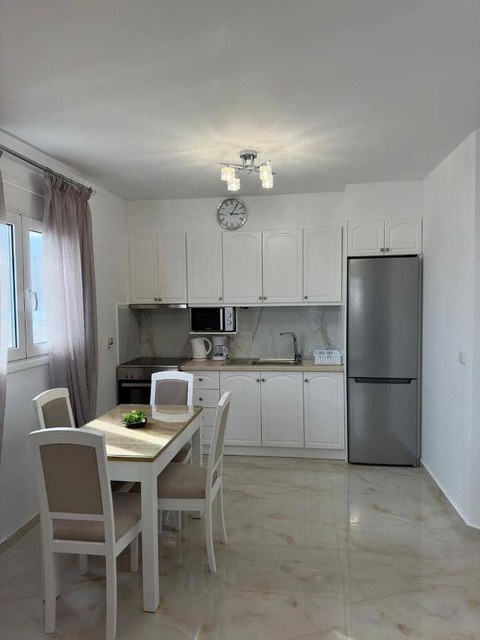 Foto 5 von 55: One-Bedroom Apartment
