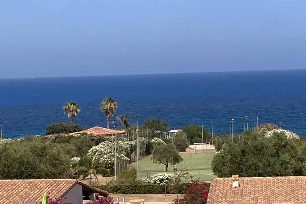 Foto 10 von 22: Abba Sixty - View, Pool & Parking - 200mt Sea