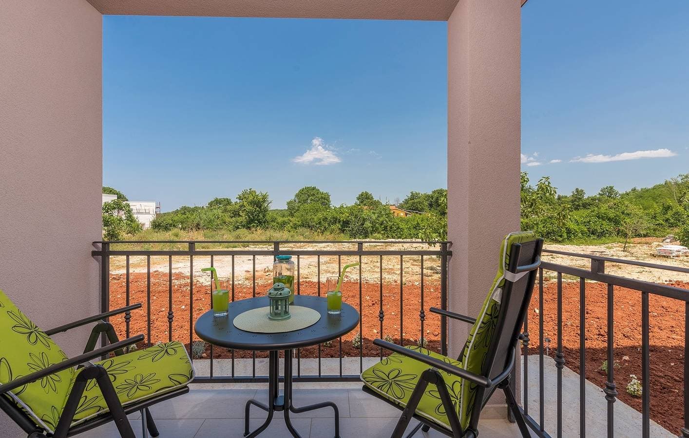 Foto 6 von 14: Standardzimmer Olivia mit eigenem Bad und Balkon