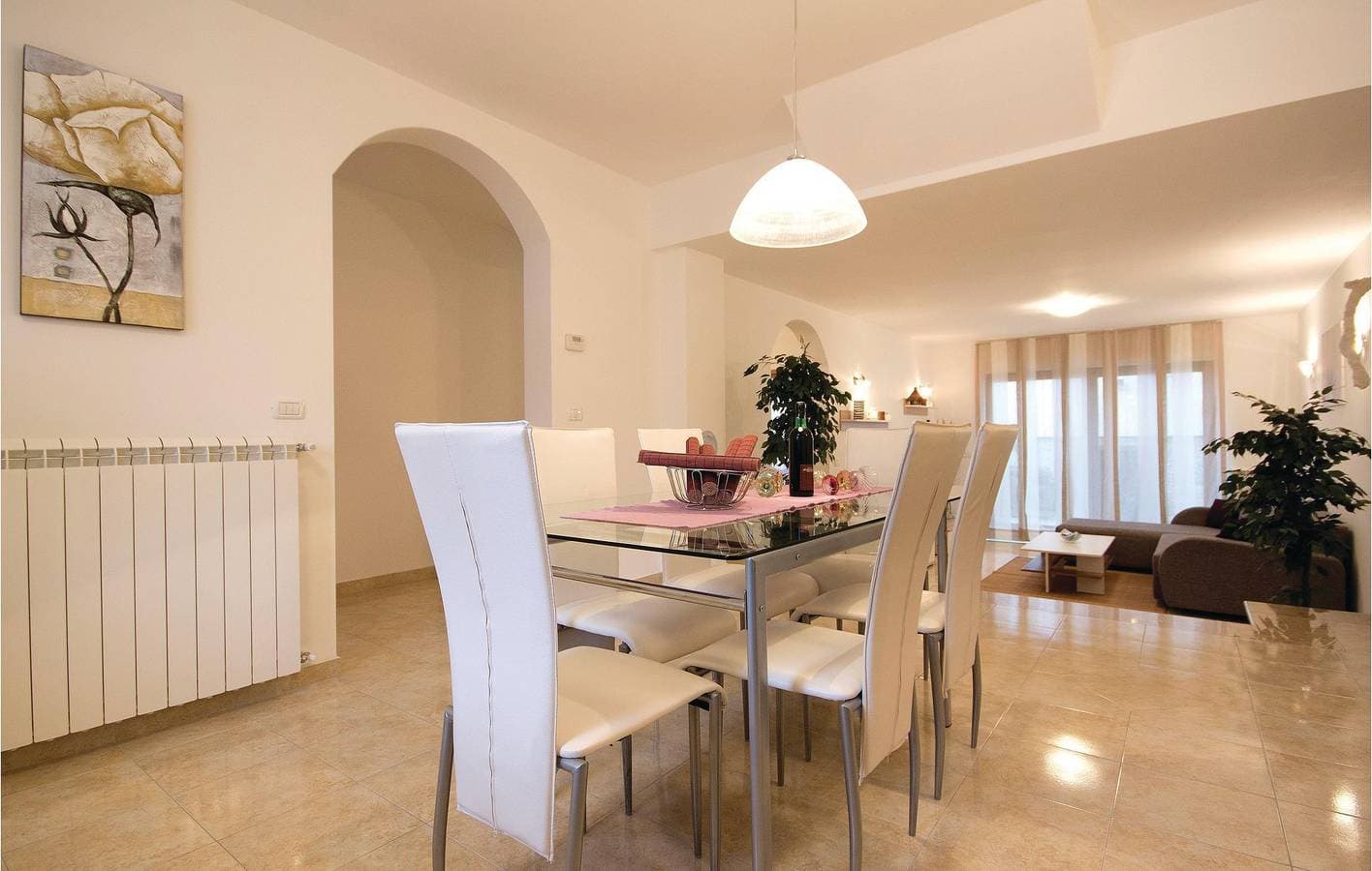 Foto 10 von 28: Gemütliche 2-Zimmer-Wohnung mit Terrasse, in der Nähe des Strandes Havajka