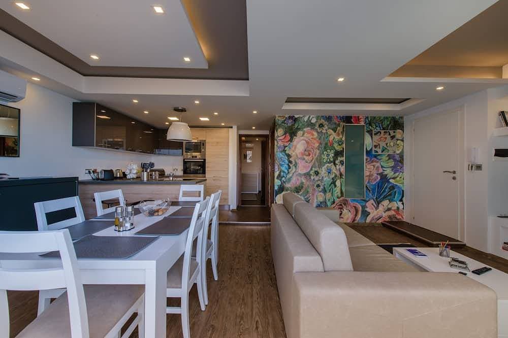 Foto 11 von 30: Stylish Seaview Apartment In a Prime Location