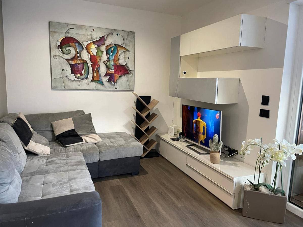 Foto 4 von 38: One-Bedroom Apartment