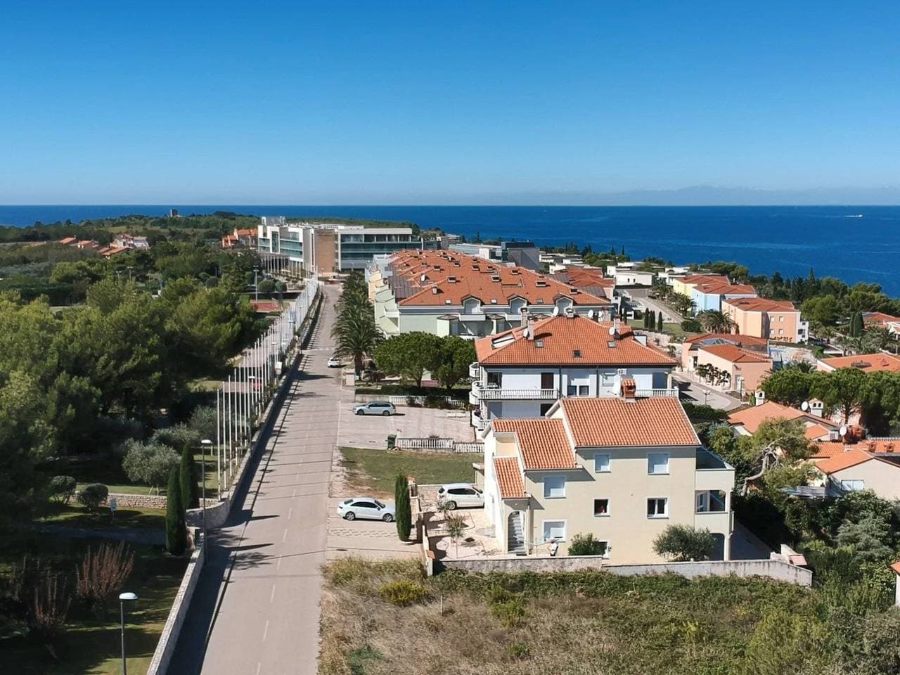 Foto 4 von 57: Villa del Golfo, Apartement mit Garten und Pool