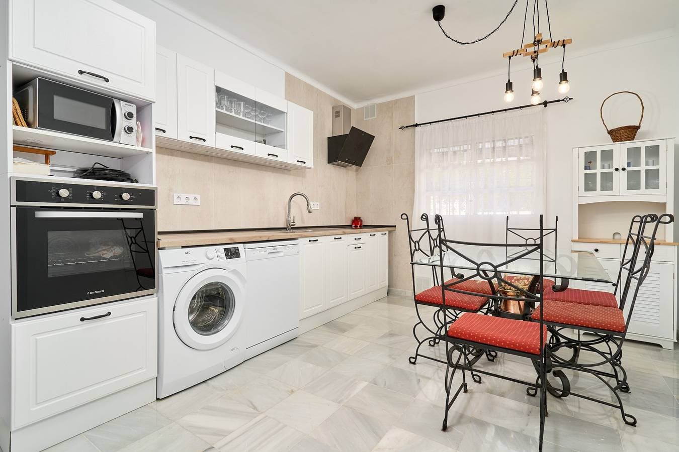 Foto 7 von 30: Apartment „Adosado Con Piscina Benajarafe“ mit Balkon, WLAN und Klimaanlage