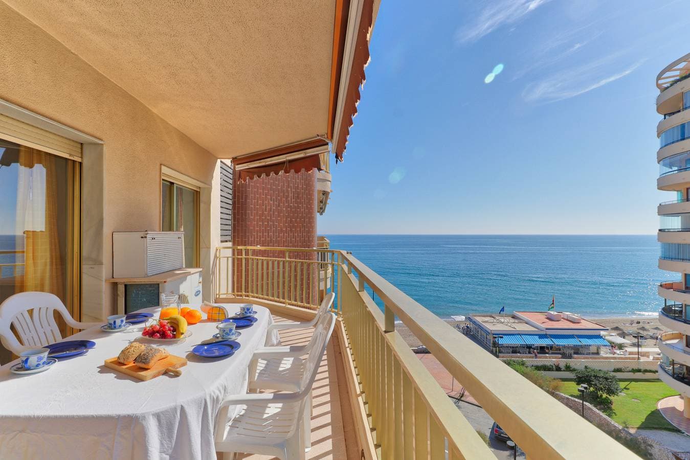 Foto 2 von 23: Doña Sofia Fuengirola - Beach Apartment, parking, Wi-Fi, sea view