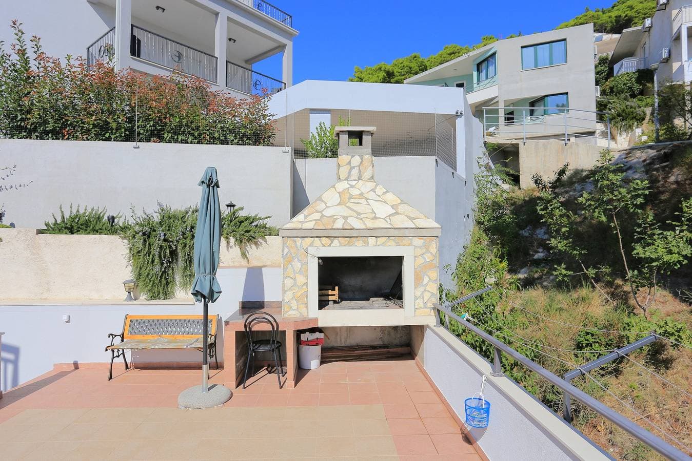 Foto 10 von 19: Studio Appartement mit Terrasse und Meerblick Brela, Makarska -a