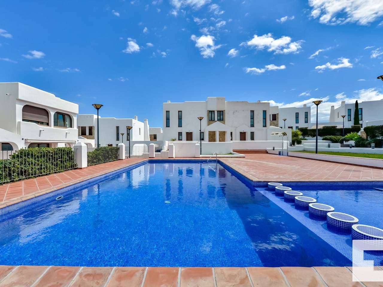 Foto 2 von 36: Moderne Villa in Calpe mit privatem Pool, WLAN, Klimaanlage und Parkplatz