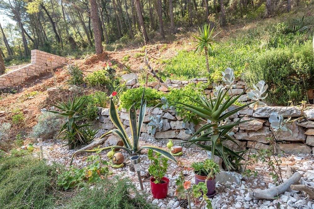 Foto 6 von 13: 1-Zimmer-Ferienwohnung am Strand Bucht Vela Stiniva, Hvar