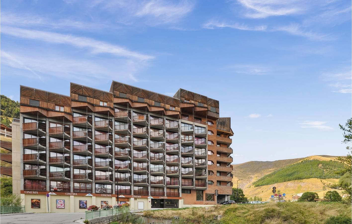 Gemütliches Appartement: TV, Aufzug, Parkplatz, Terrasse | Nähe Skilift & Restaurant 1