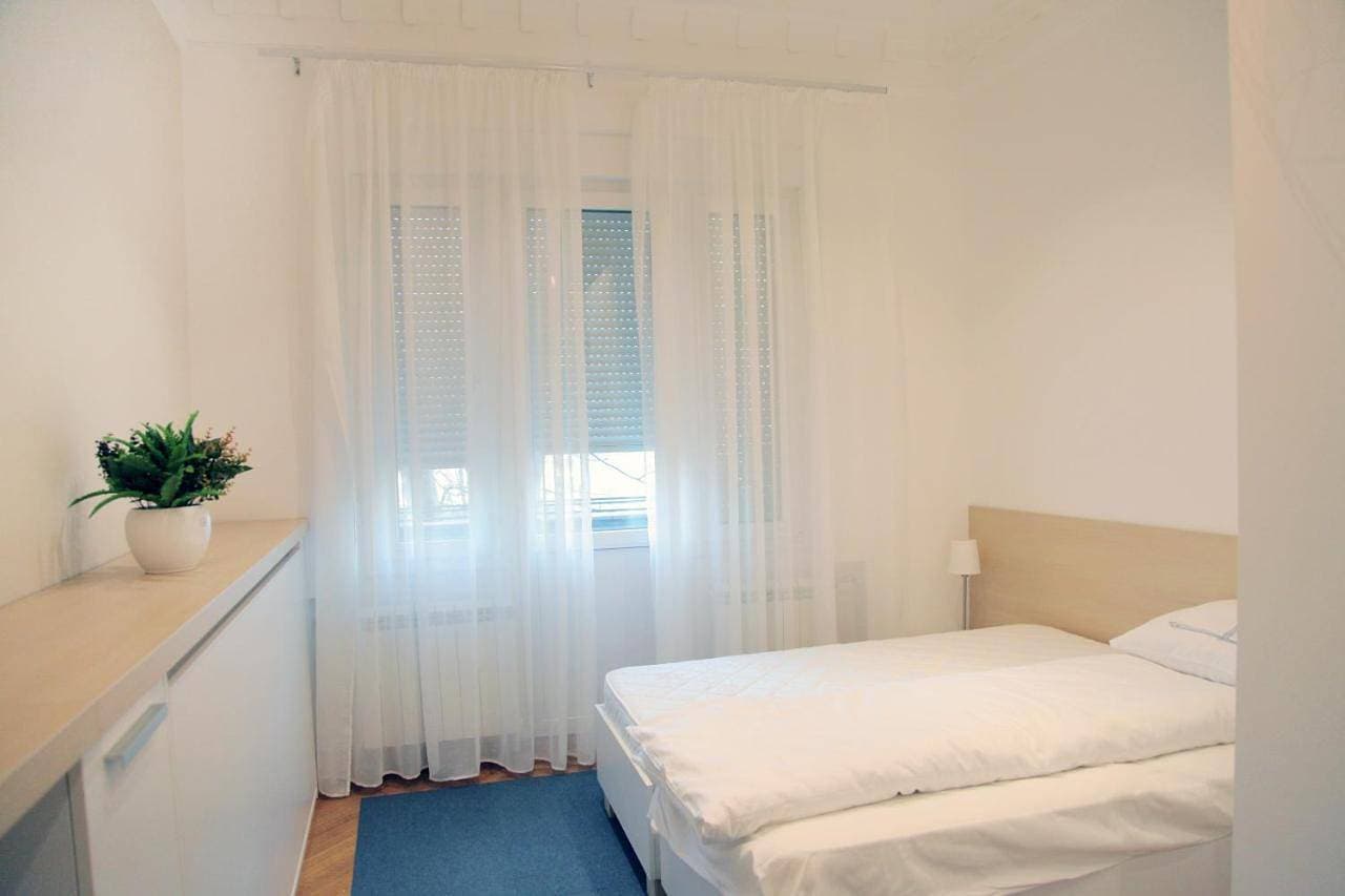 Foto 11 von 25: Double Room with Private Bathroom