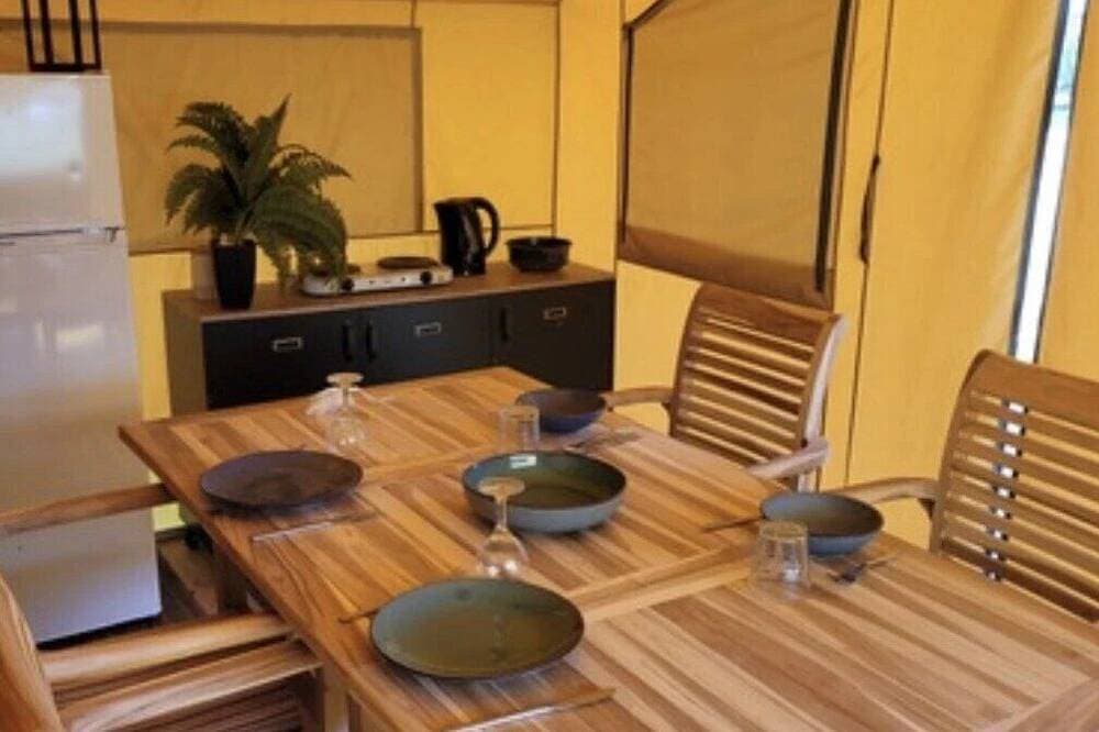 Foto 8 von 14: ZEcamping 4* familial 500m plage piscine couverte mobil-home 35m2