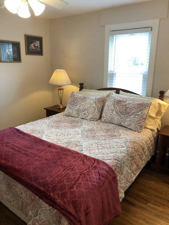 Foto 12 von 21: Wein-Traumpfad - 2 Schlafzimmer Cottage - Perfekte Lage am Seneca-Weinpfad!