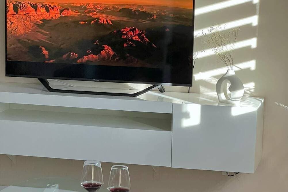 Calosso Wine View Escape 1