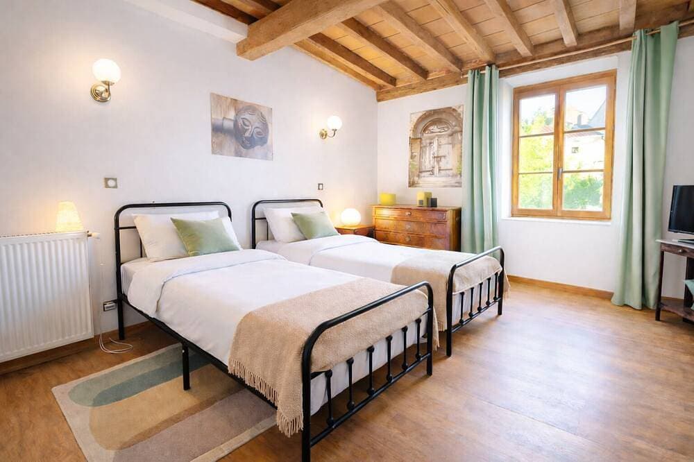 Foto 2 von 26: Stadthaus am Fuße der Abtei im Loft-Stil mit Garten restauriert!