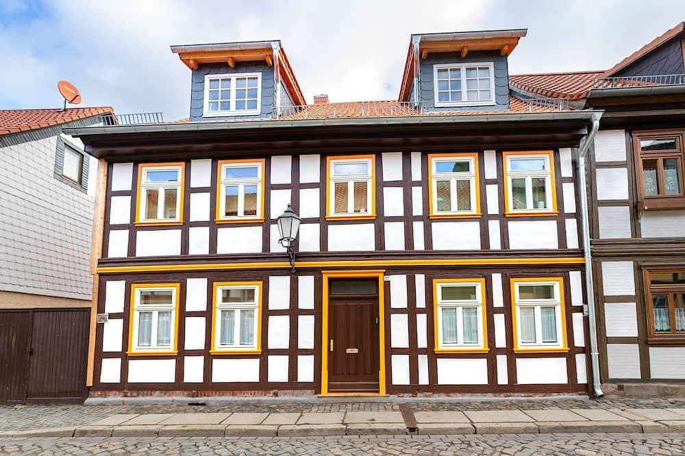 Neue, moderne, gemütliche Fewo in idealer Innenstadtlage, kostenfreier Parkplatz 1