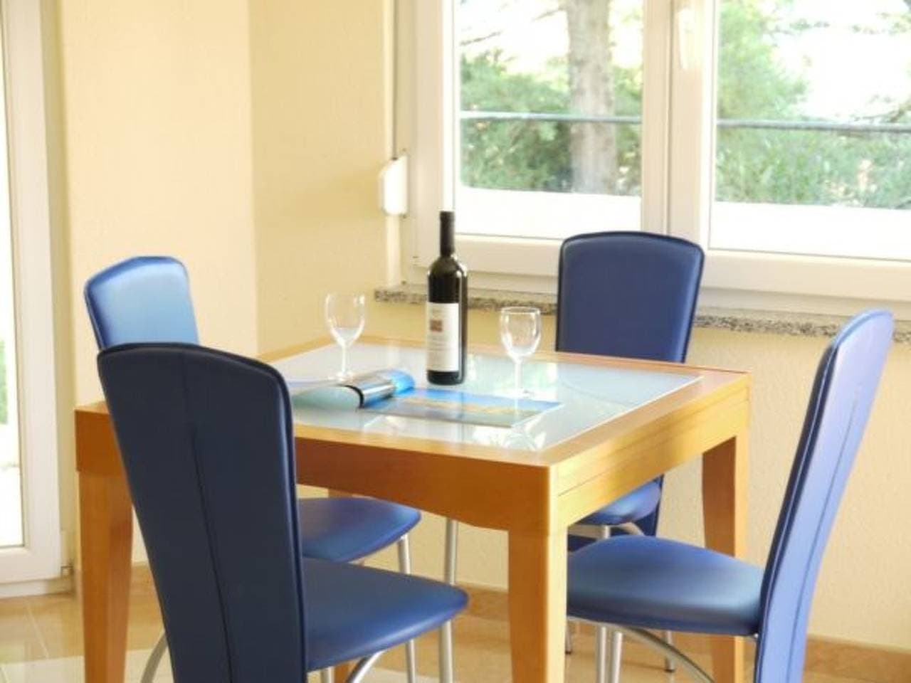 Foto 12 von 57: Villa del Golfo, Apartement mit Garten und Pool