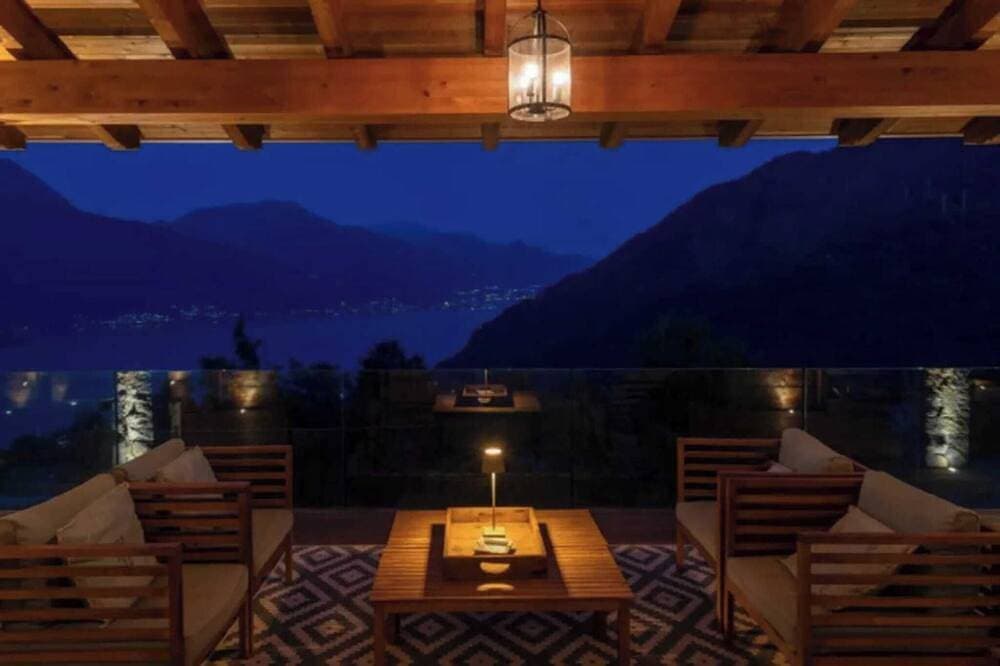 Foto 13 von 14: Como Lake Chalet San Gottardo (10guests+2children) Cin It013218D29O3Z473