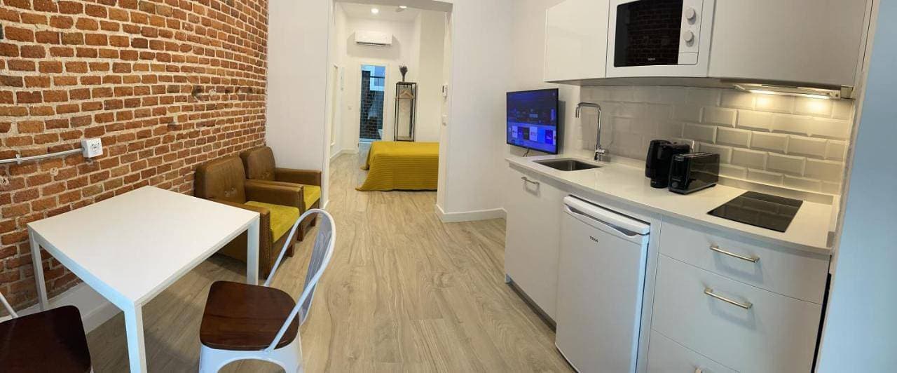 Brand NEW Studio Centro, Atocha - Museums 1