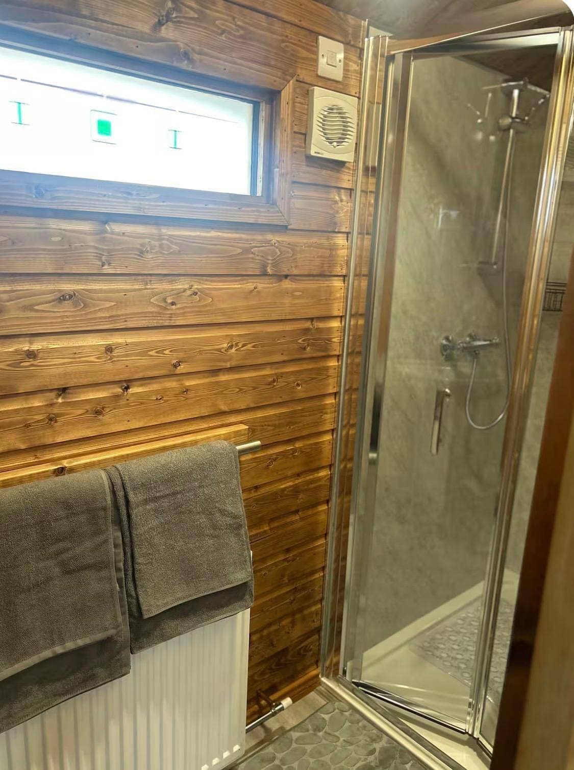 Foto 7 von 11: Blockhütte für 7 Personen mit Garten