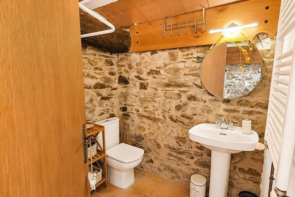 Foto 5 von 13: Les Golfes · Ländliches Loft mit Talblick