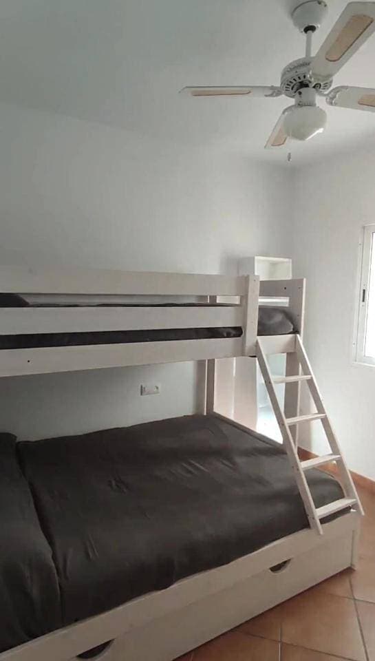 Foto 6 von 19: Two-Bedroom Apartment